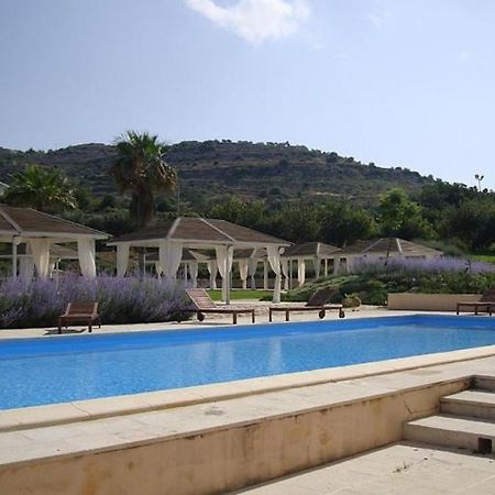 فيلا نوتوفي Agriturismo La Fiumara المظهر الخارجي الصورة