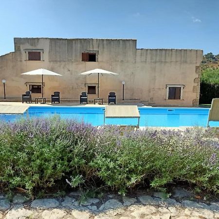 فيلا نوتوفي Agriturismo La Fiumara المظهر الخارجي الصورة